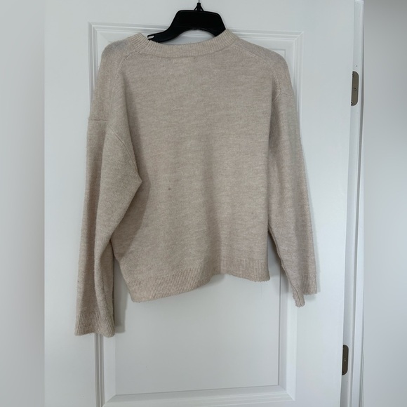 Cream/beige H&M crewneck soft sweater small autumn fall lightweight - Picture 4 of 6